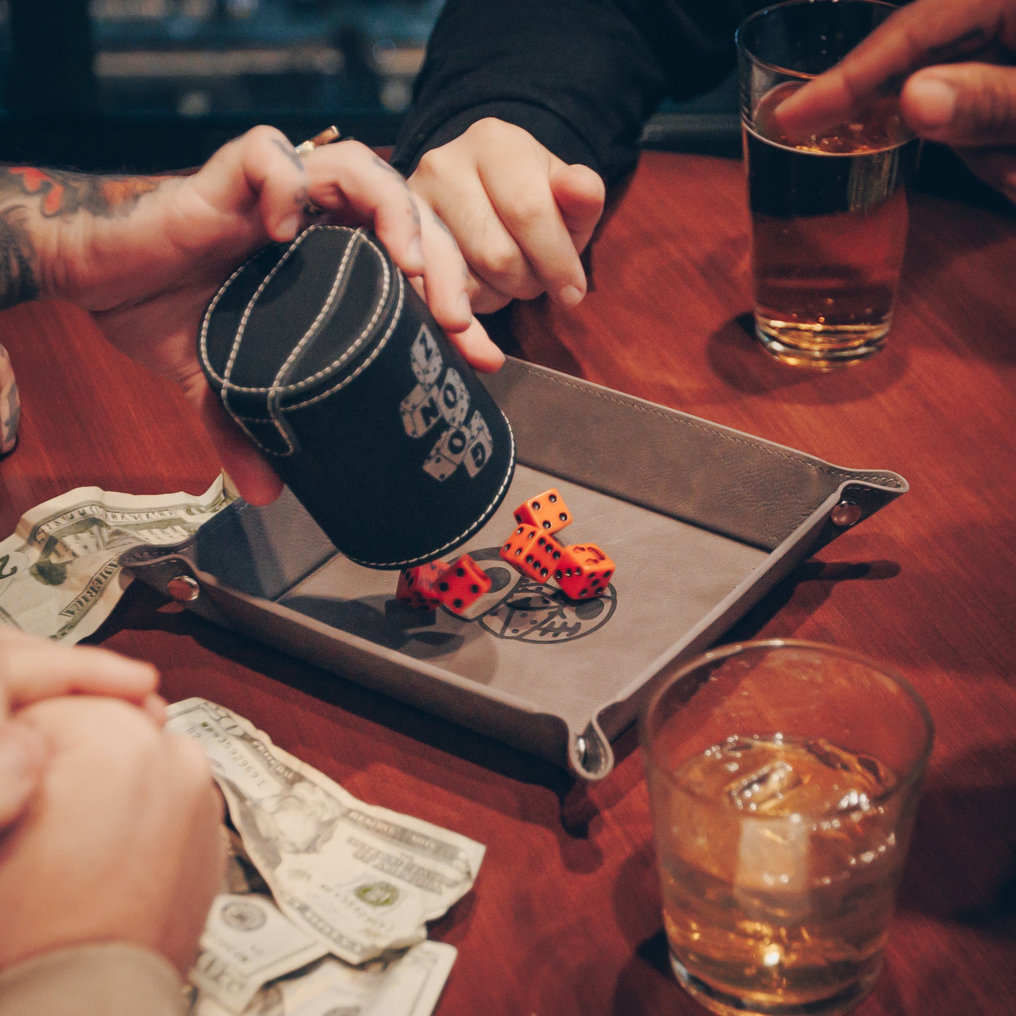 Dice Thrower (Holders Exclusive)